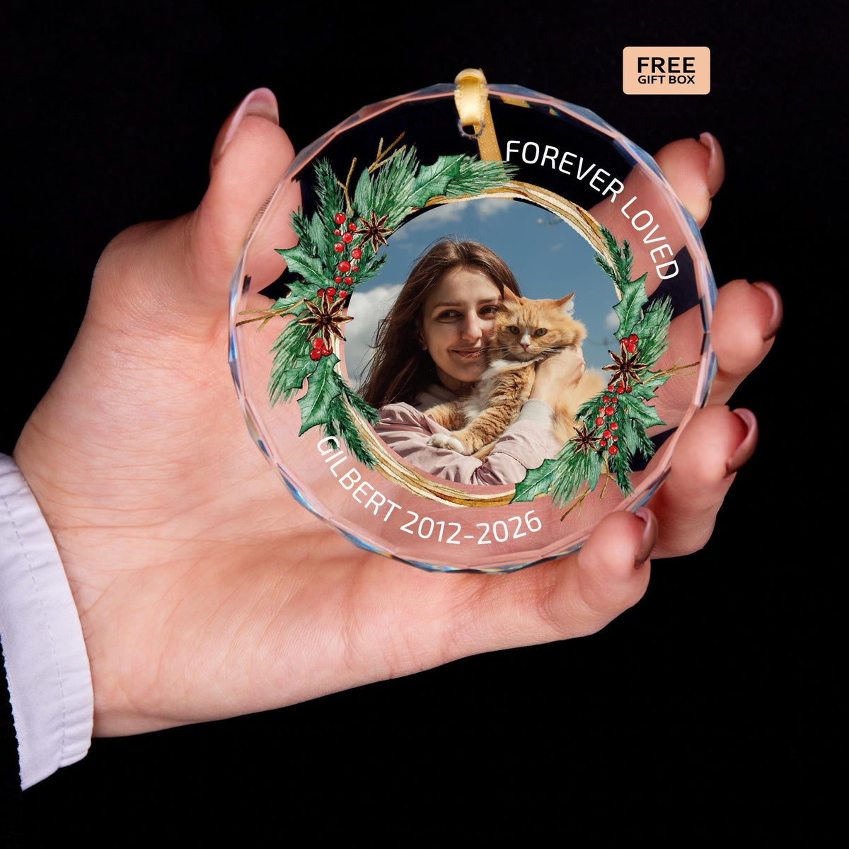 Pet memorial ornament with holly and pine wreath